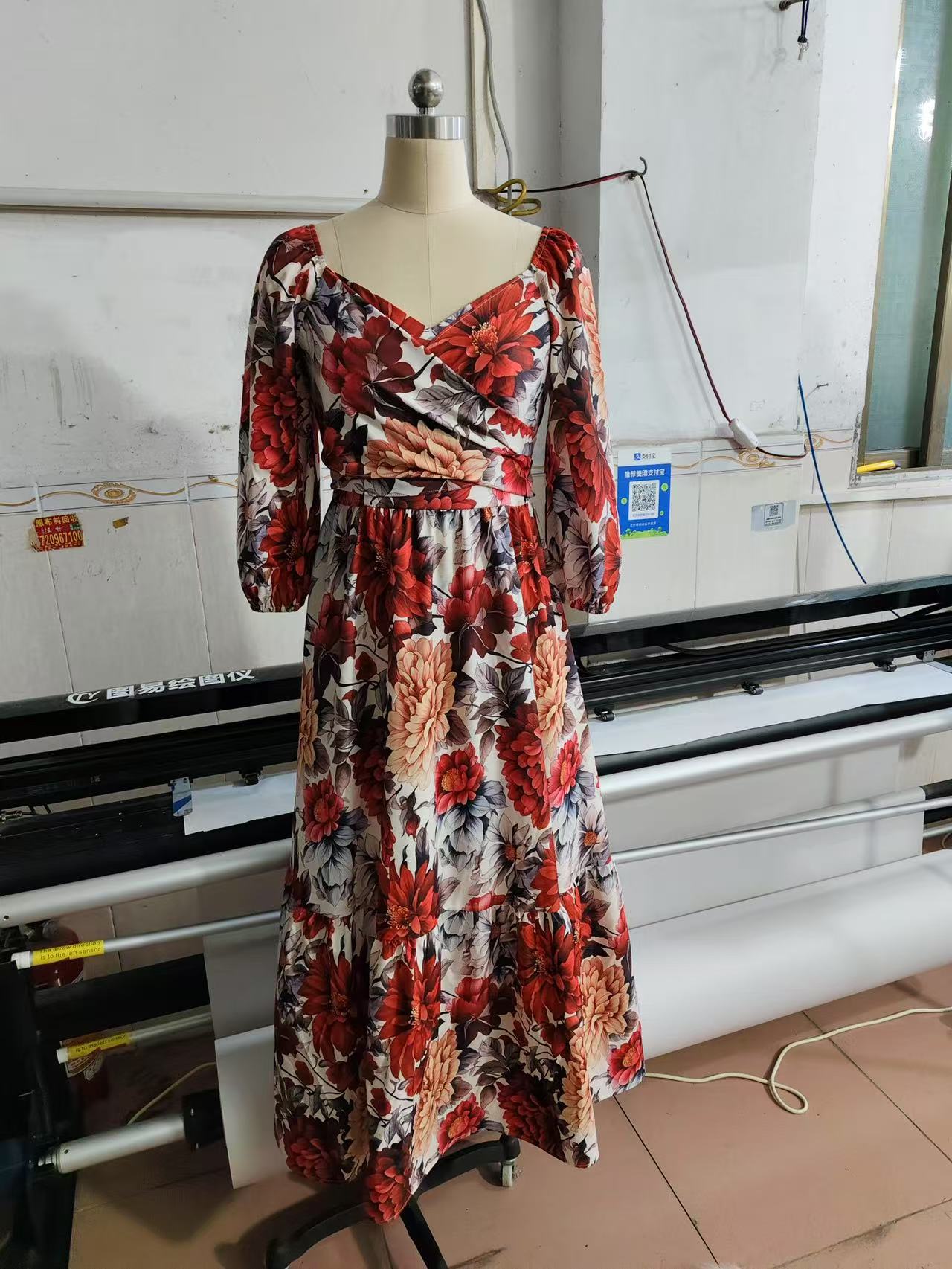 Stylish Plus Size Autumn Button Up Dress with Flowing Design