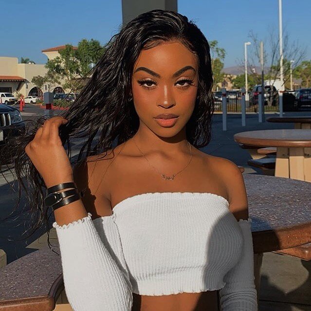 Luxurious Natural Wave 13x6 Lace Front Wig - 100% Human Hair for All Occasions