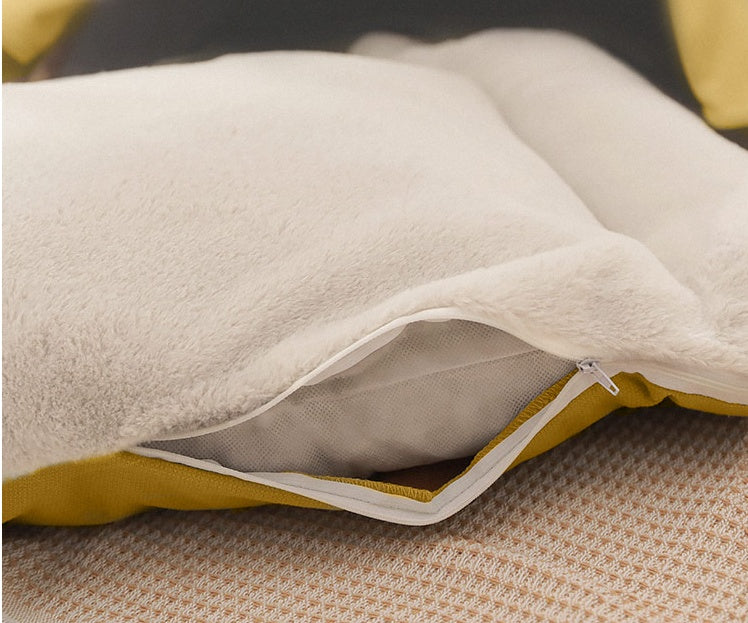 All-Season Cozy Cat House with Enclosed Nest