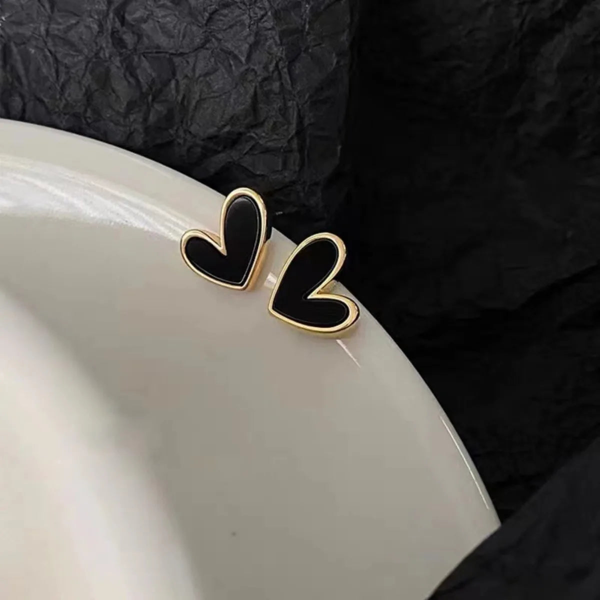 IFYOUOO Vintage Small Heart Earrings for Women Fashion Jewelry Gift Delicate Girly sweet Earrings Girls