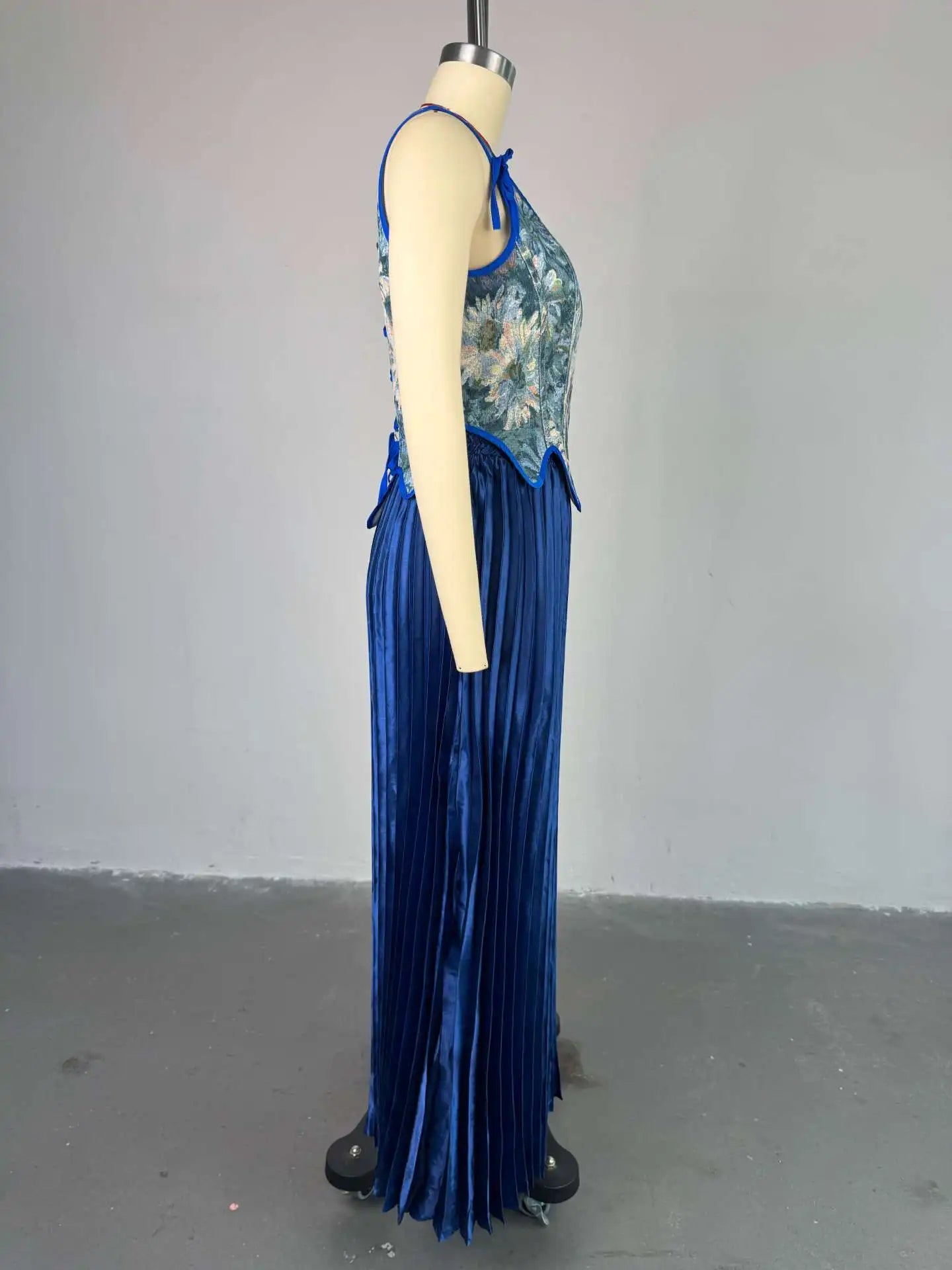 New Two Piece Skirt Set Summer 2025 New Women's Clothing Printed Tank Top+ High Waist Half Body Ruffle A Line Skirt