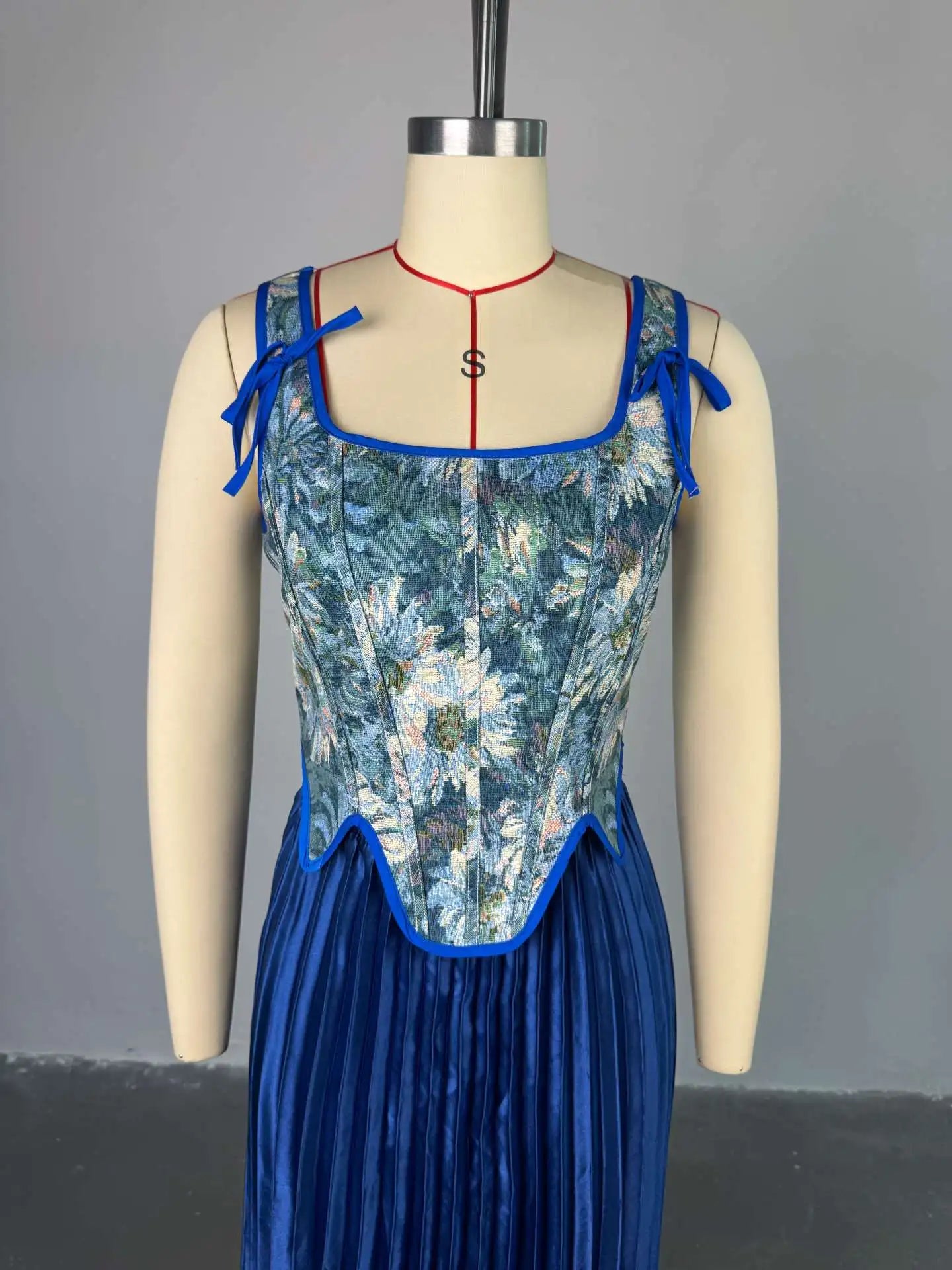 New Two Piece Skirt Set Summer 2025 New Women's Clothing Printed Tank Top+ High Waist Half Body Ruffle A Line Skirt