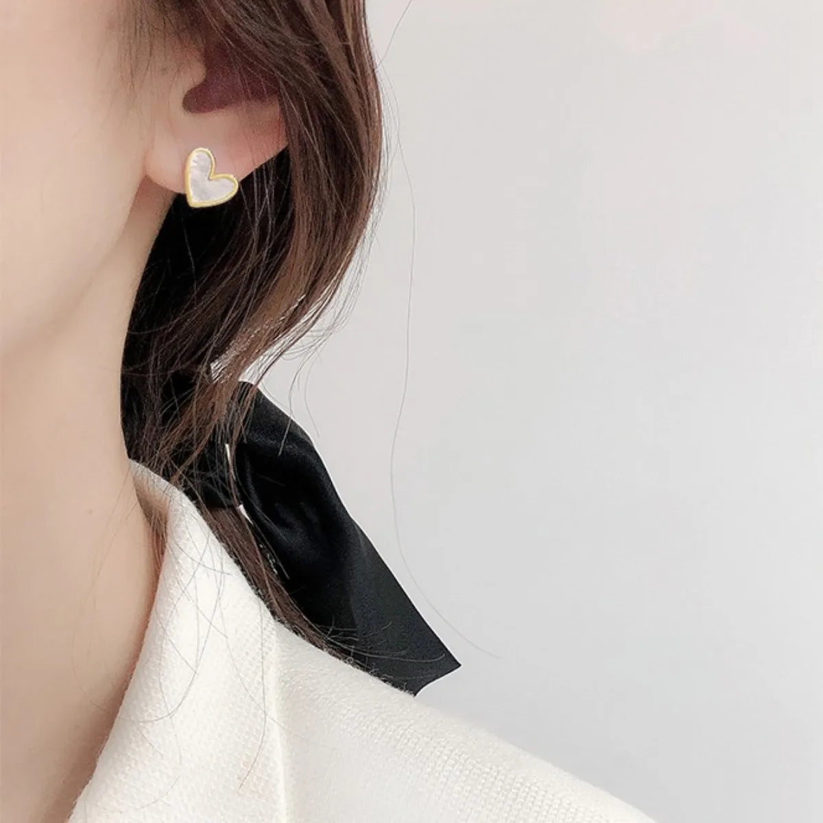 New Korean Sweet Cute Heart Stud Earrings for Women Girl Fashion Blue Glaze Aesthetic Geometric Earrings Minimalist Jewelry Gift