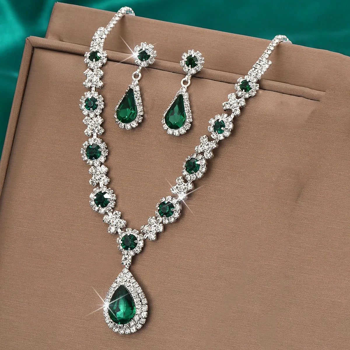 Elegant Crystal Droplet Jewelry Set for Evening Events