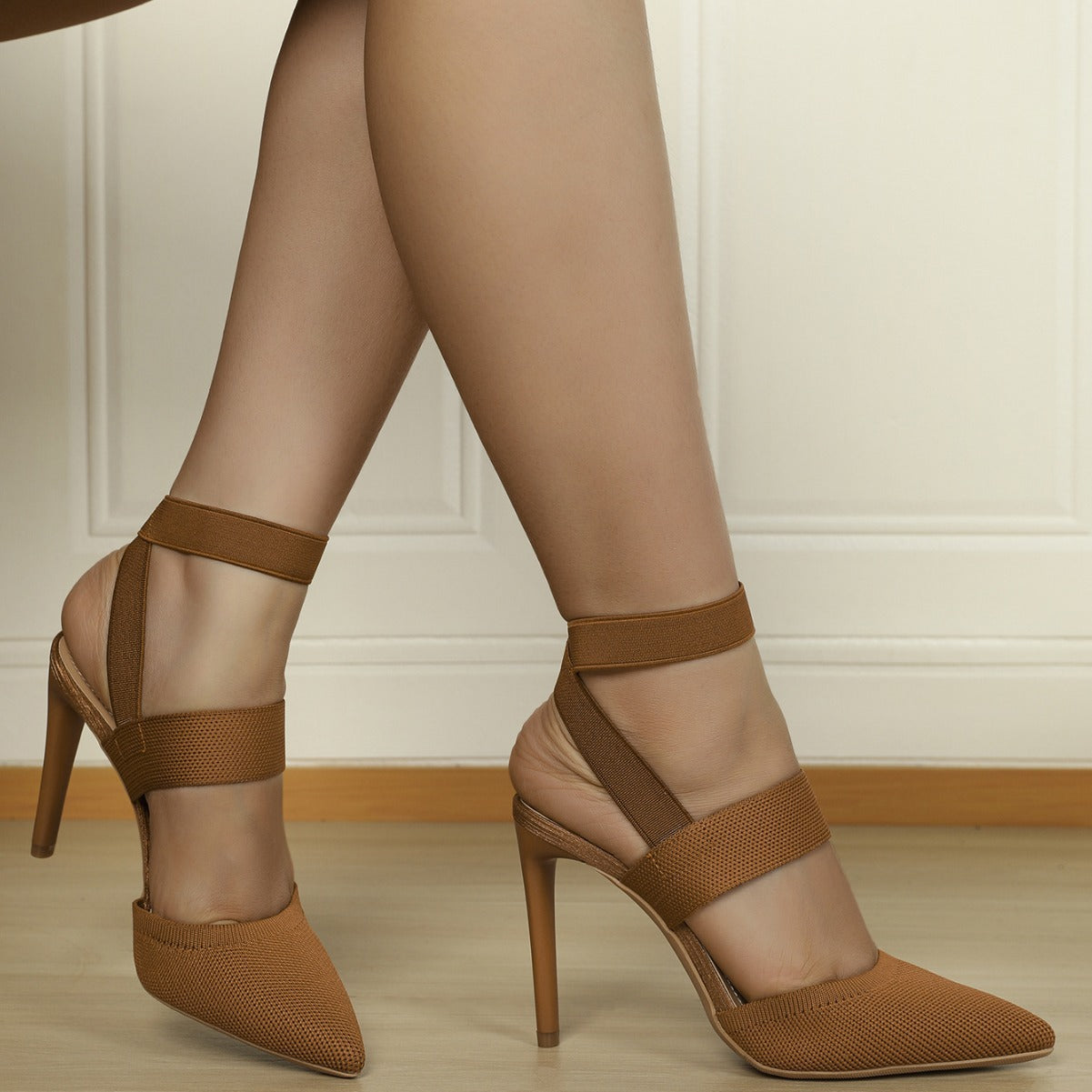 Women's Closed Toe Elastic Band High Heels