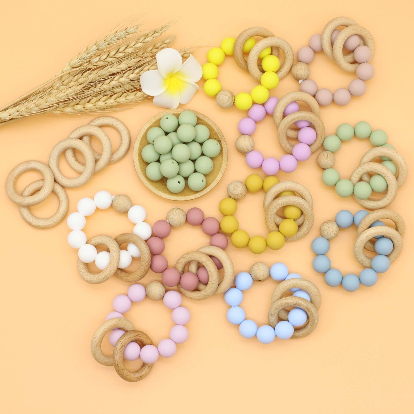 Vibrantly Colored Chewable Teether Chain for Babies